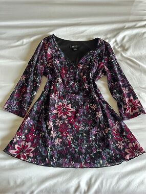 AB Studio Size S Purple Floral Faux-Wrap V-Neck Tunic in Black, Pink & Purple
